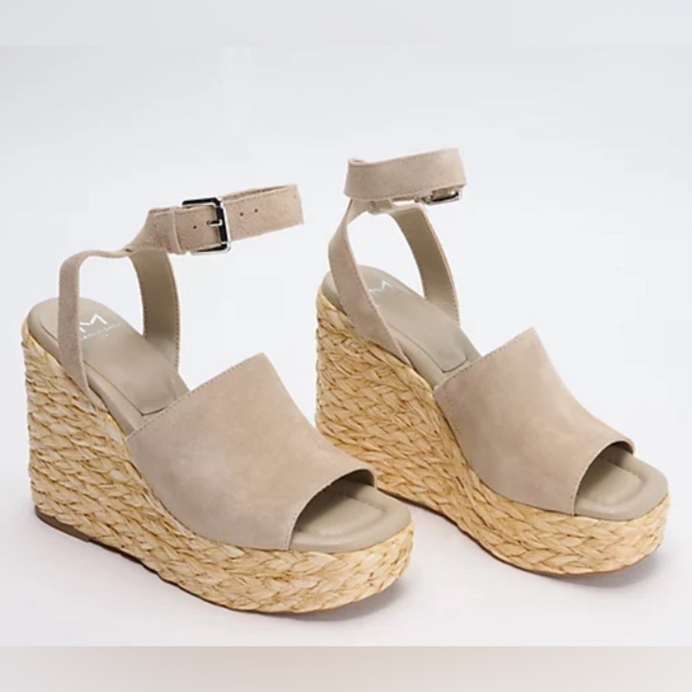 Marc Fisher Nelly Espadrille Wedge Medium Natural 103 Sandals